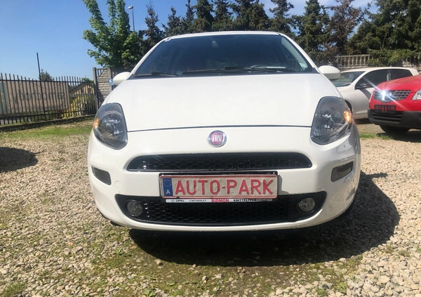 Fiat Punto 2012 cena 15900 przebieg: 145000, rok produkcji 2012 z Polanica-Zdrój małe 191